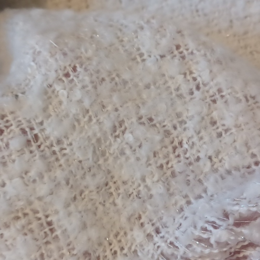 Steve Madden "Cat Nap" Oversized Blanket Scarf - Picture 5 of 8
